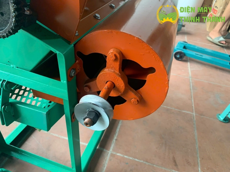 Hướng dẫn lựa chọn và bảo quản khung máy tuốt lạc