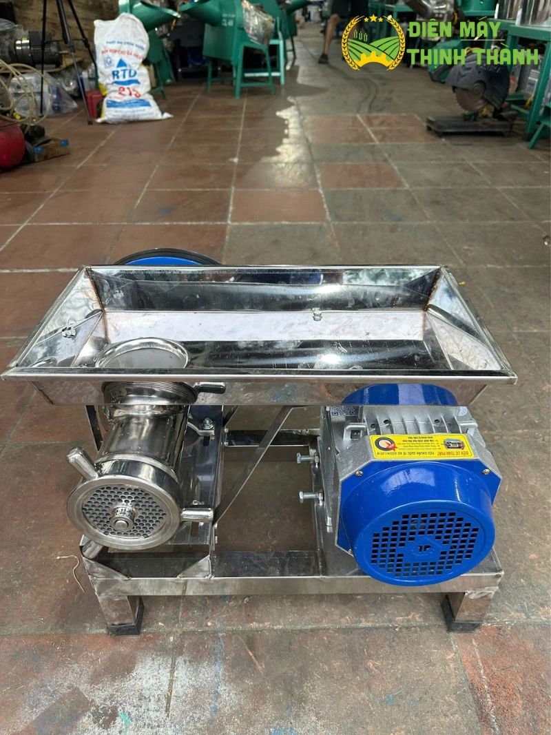 Ứng dụng đa dạng của máy xay xương xay cá 32 inox trong thực tế